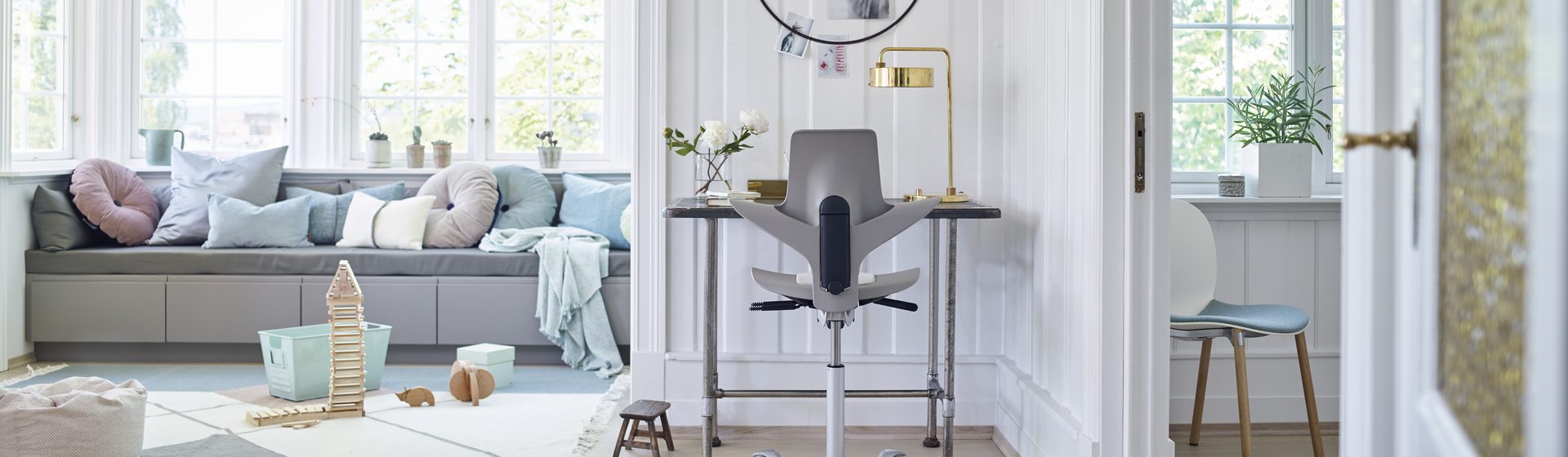 HÅG Capisco Puls 8001 – Hocker mit Kunststoffsattel
